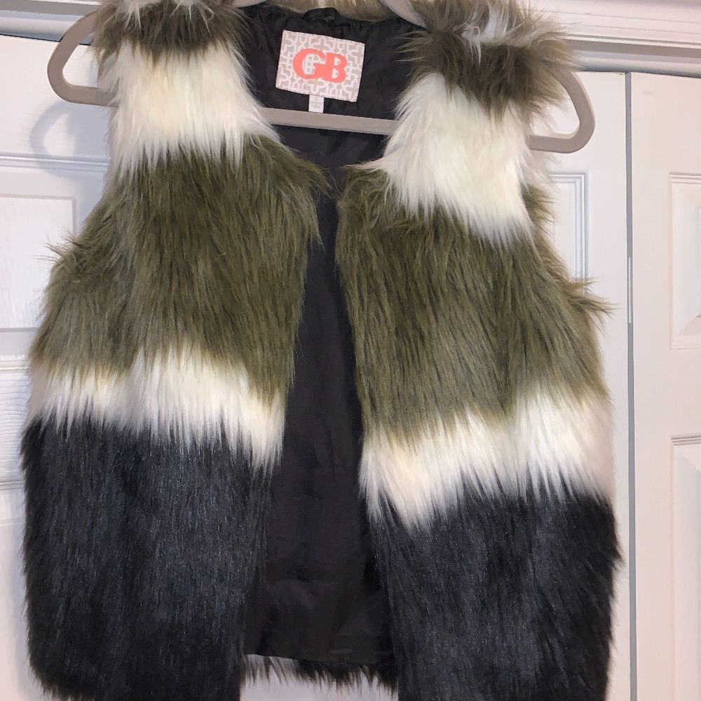 Gianni Bini Faux Fur Vest